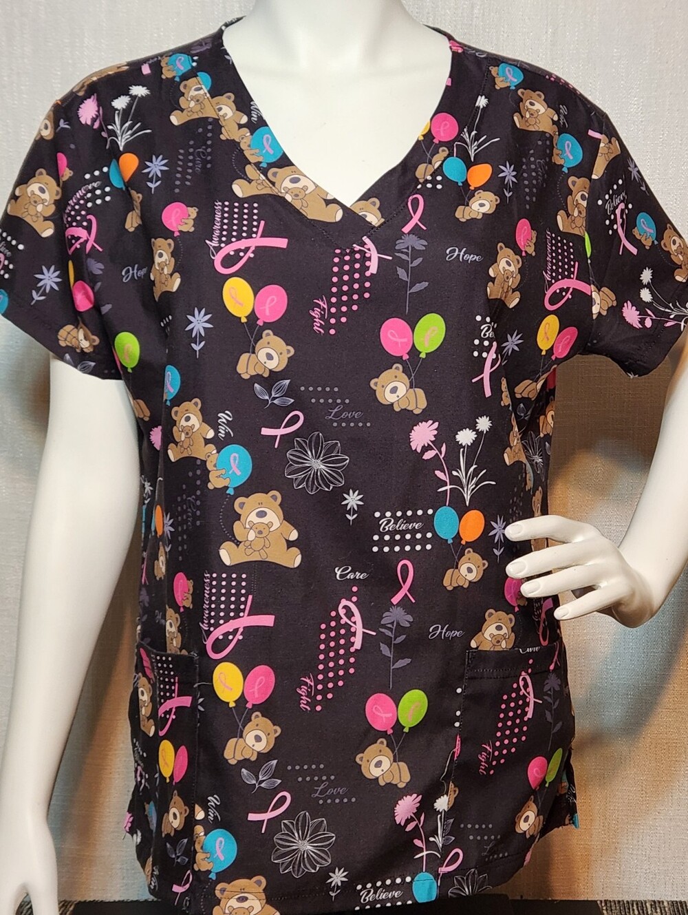 Gabby Brooke Medium Scrub Top Lightweight Black Colorful